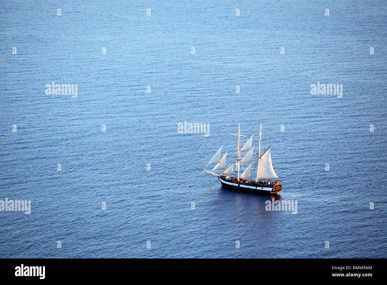 Croisière en bateau dans la mer méditerranée Banque D'Images