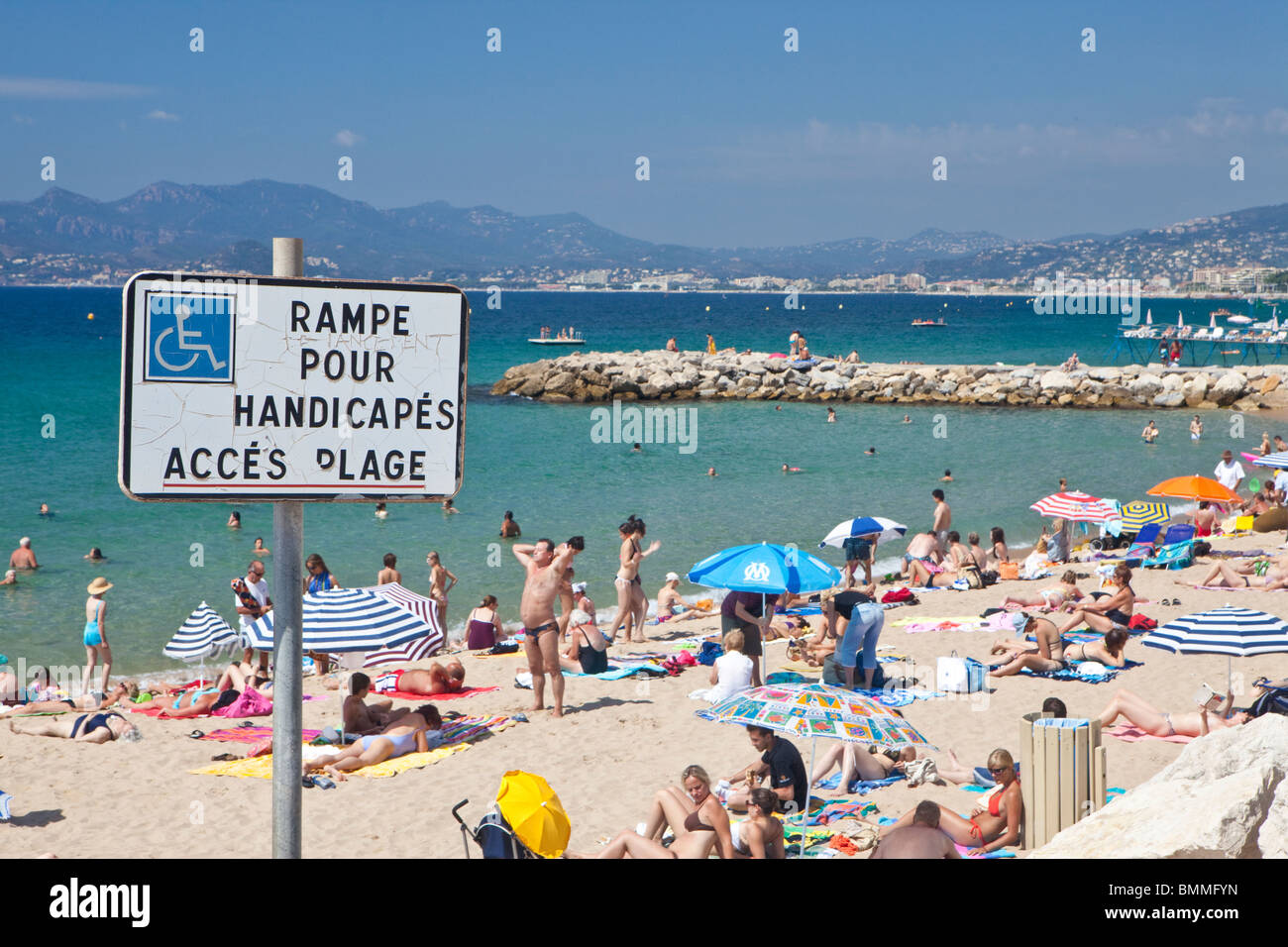 Cannes, France, mobilité, d'accès, rampes,public,handicap fauteuil roulant, French Riviera, Côte d'Azure, Europe Banque D'Images