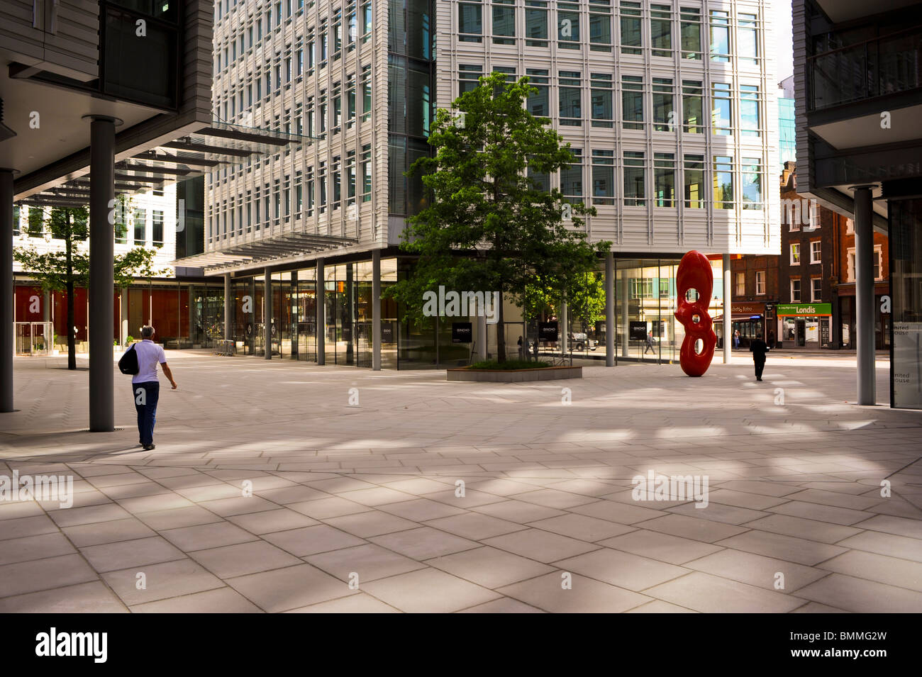 Construction de nouveaux bâtiments, immeubles de bureaux, 'Central Street Giles', Londres, nouveau bâtiment commercial UK, scène de rue, architecture moderne, centre-ville Banque D'Images