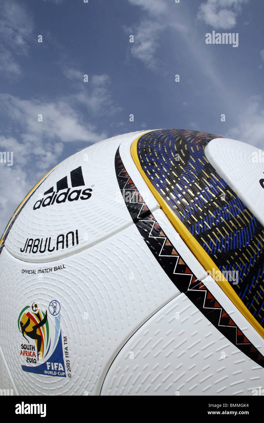 NOUVEAU BALLON DE FOOTBALL JABULANI COUPE DU MONDE DE
