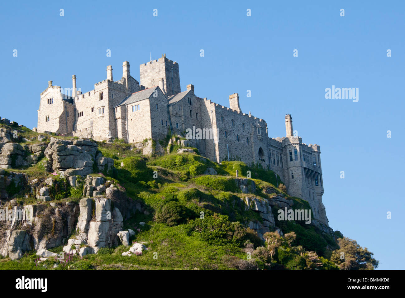 Le château de St Michaels Mount Cornwall photographié à partir de la mer. Banque D'Images Le château de St Michaels Mount Cornwall photographié à partir de la mer. Banque D'Images