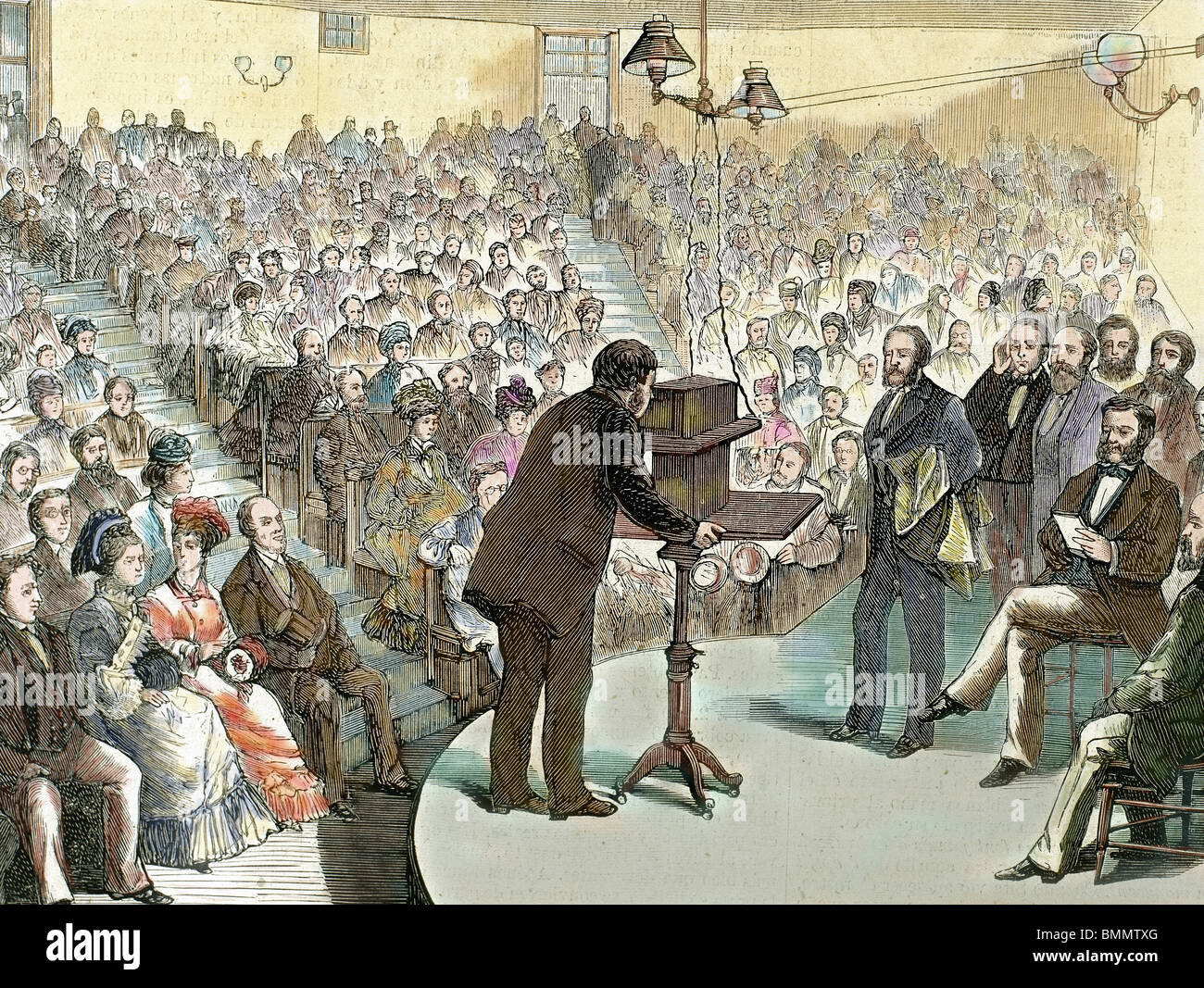 Des expériences sur le téléphone de M. Alexander Graham Bell (1847-1922), de transmettre la voix humaine sur de longues distances. Boston. Banque D'Images