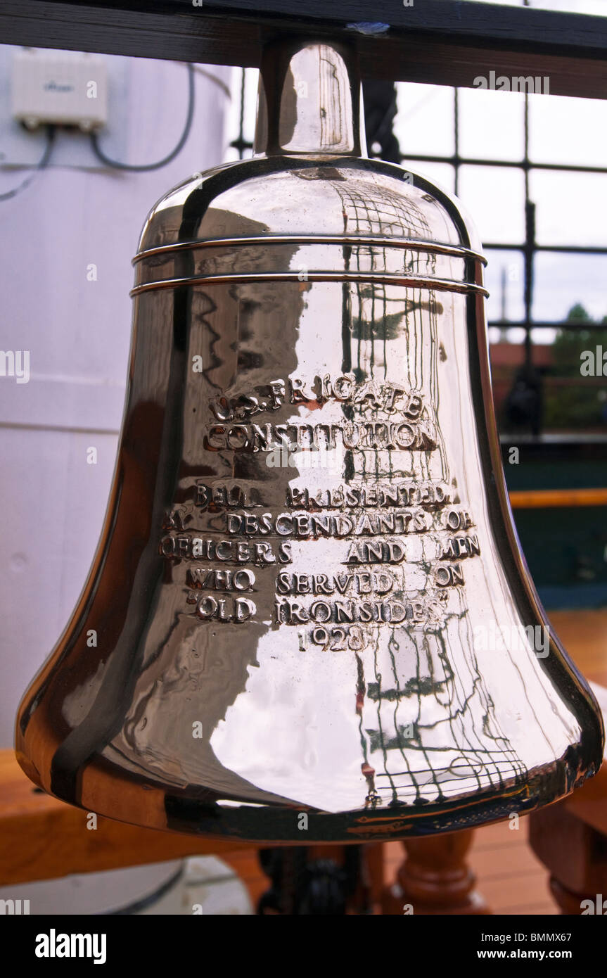 USS Constitution bell sur les navires du Freedom Trail, Charlestown Navy Yard, Boston, Massachusetts Banque D'Images