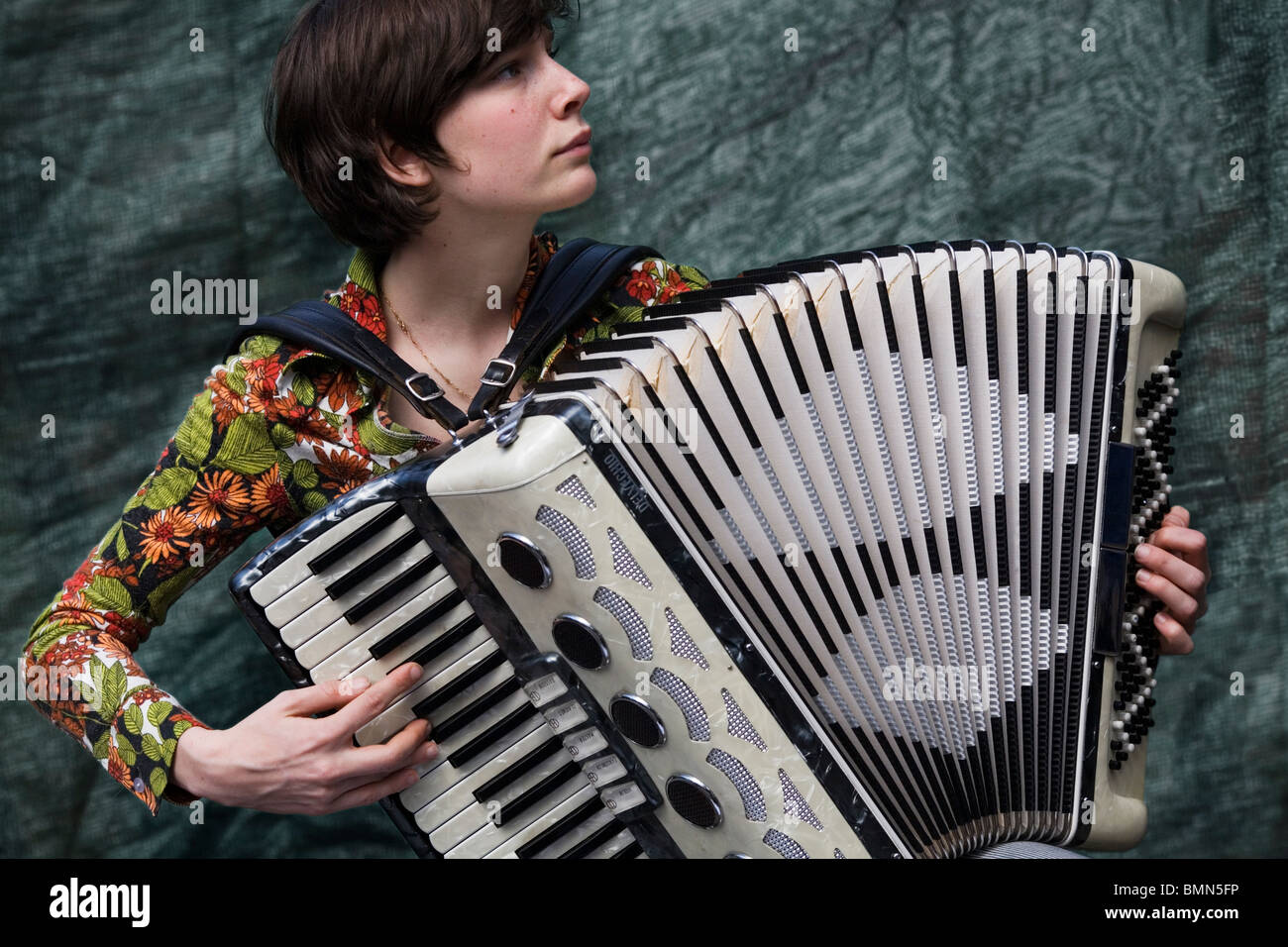 Joueur d'accordéon, Paris Photo Stock Alamy
