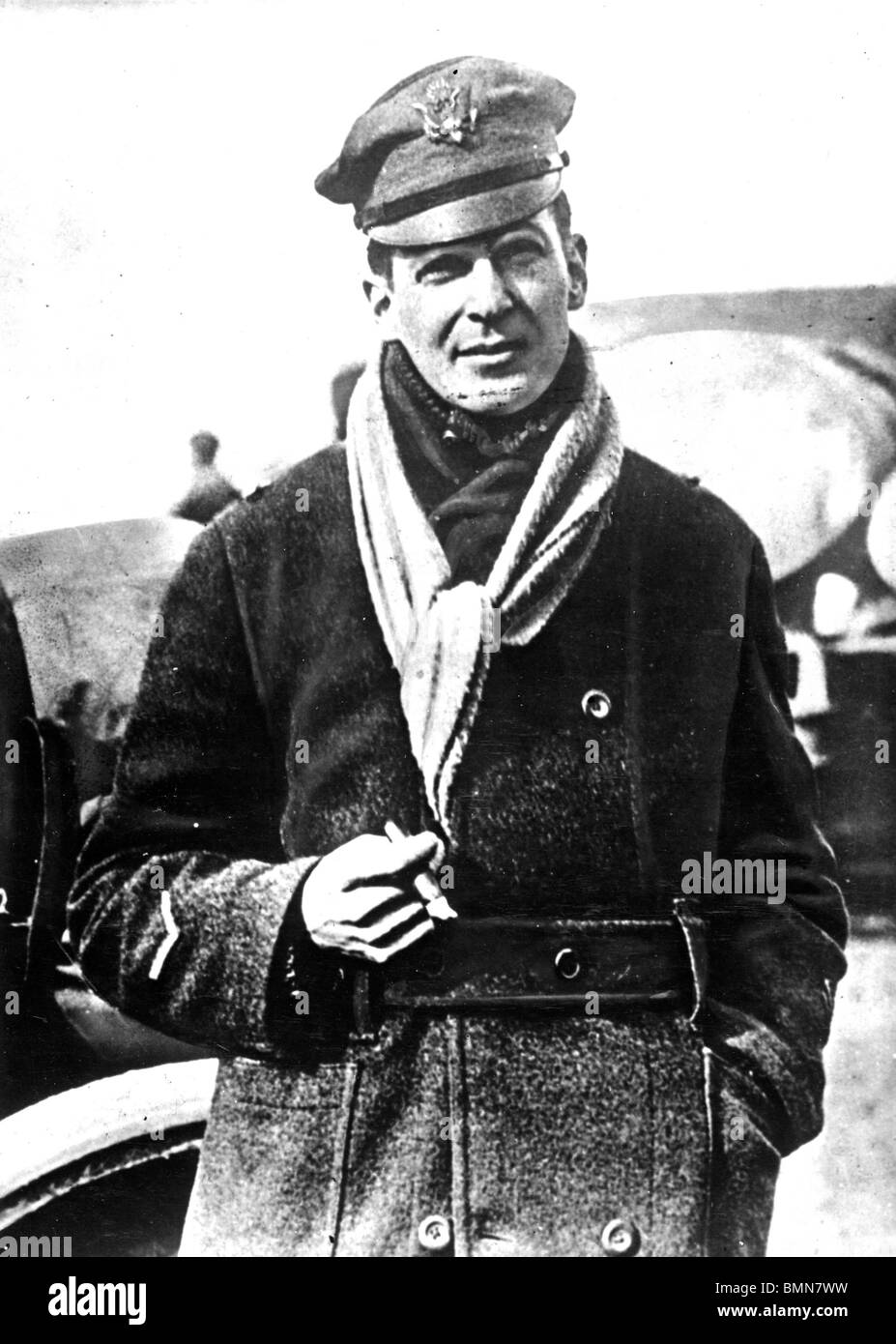 DOUGLAS MacARTHUR (1880-1964) soldat américain tout en commandant la 42e Division (  ) Arc-en-ciel en France dans la PREMIÈRE GUERRE MONDIALE Banque D'Images