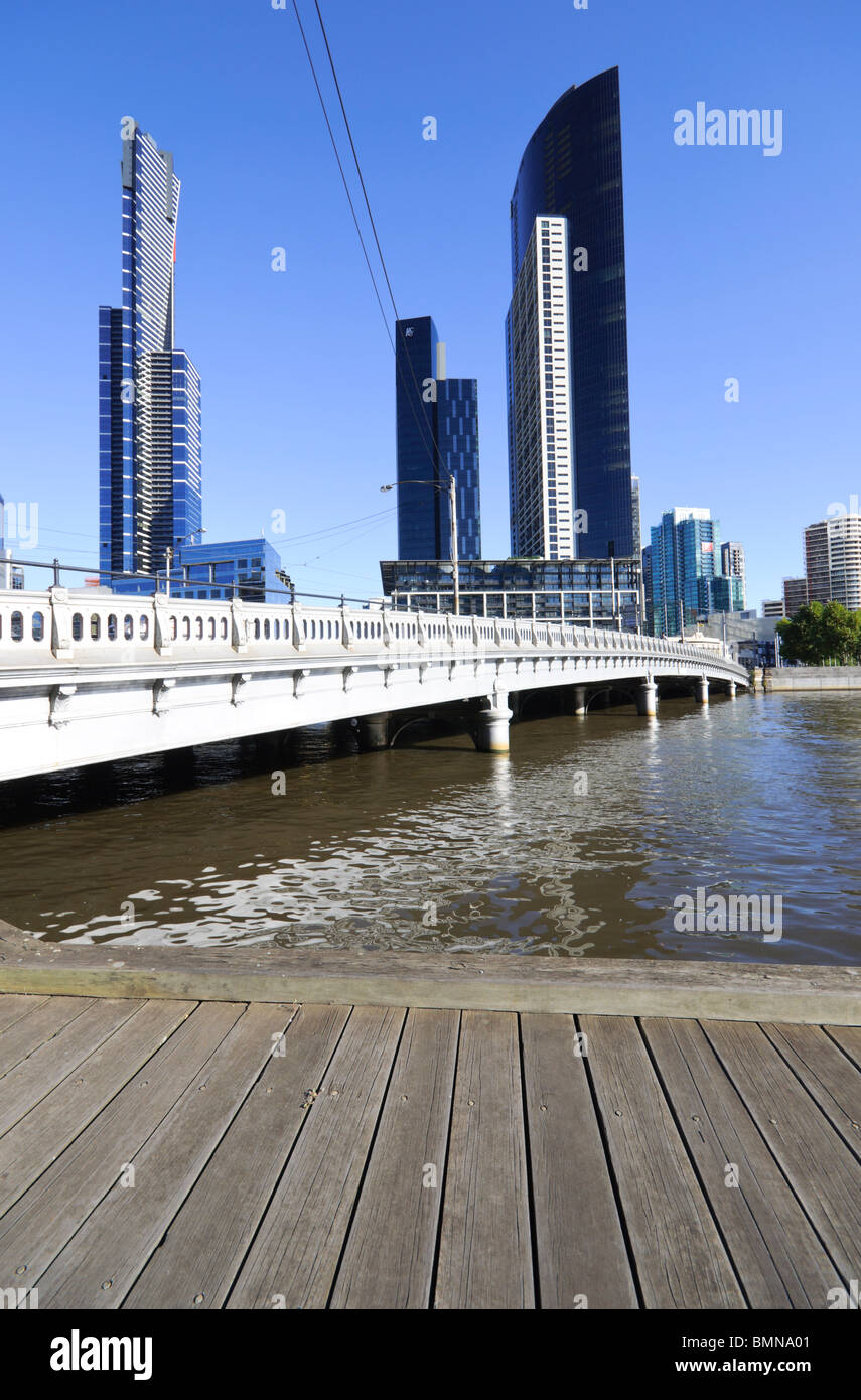 La Queen's Bridge, Melbourne, Australie. Cliquez pour plus d'information. Banque D'Images