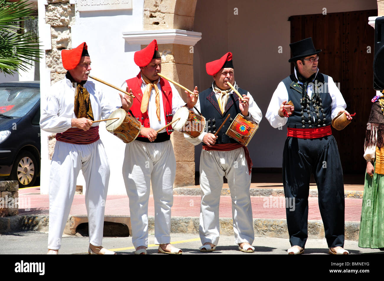 Iles Baléares de folklore, Plaça d'Espanya, Santa Eularia des Riu, Ibiza, Baléares, Espagne Banque D'Images