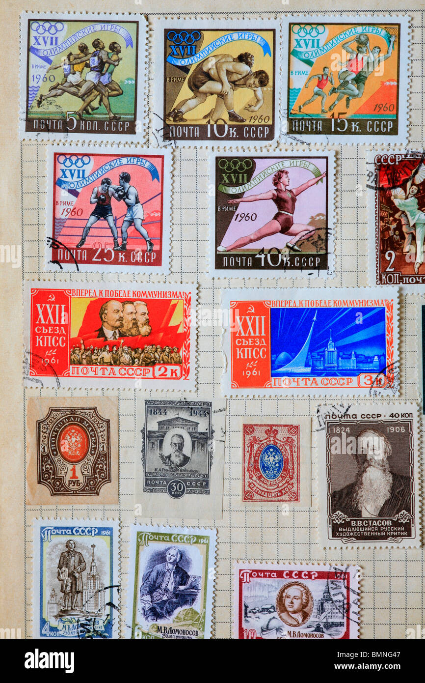 Album de timbres de timbres dans la russie Banque D'Images