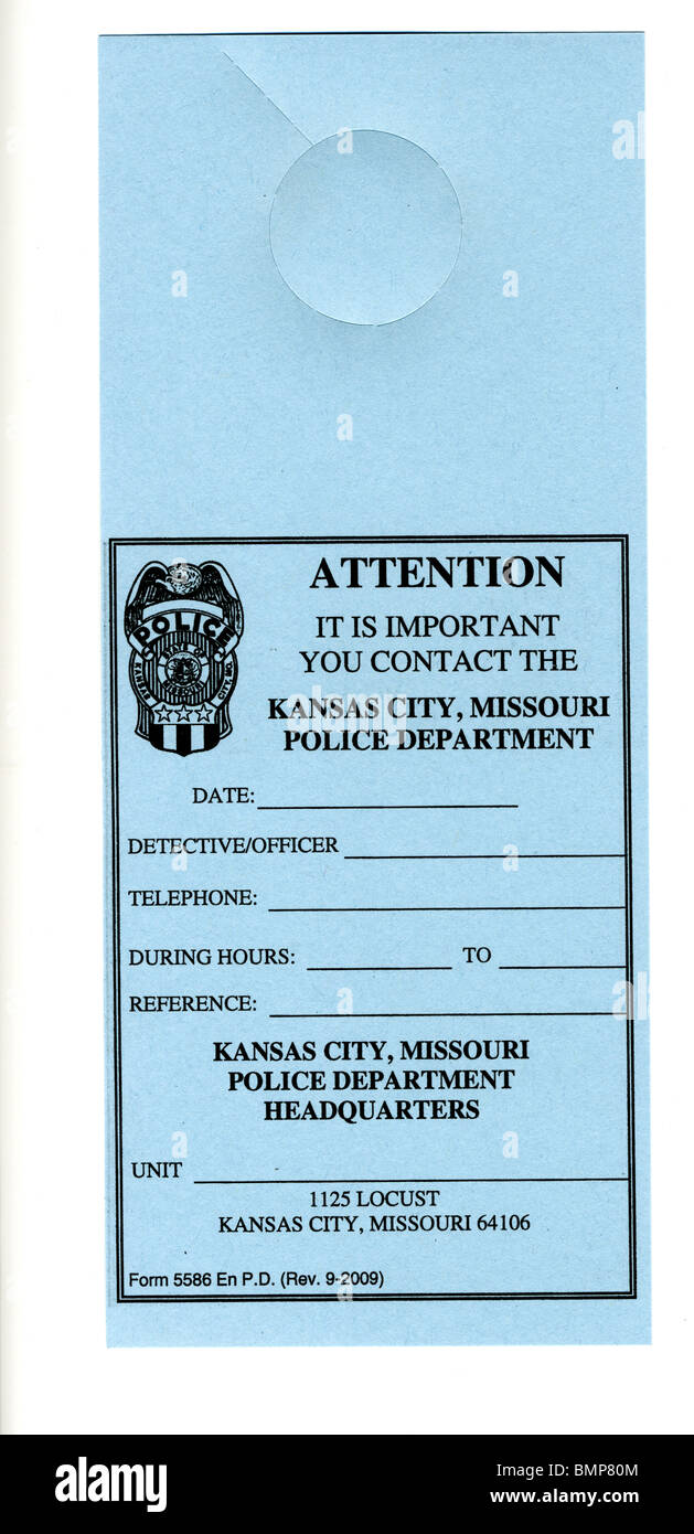 Affichette de porte utilisé par la police lorsqu'ils veulent parler à une personne. Généralement utilisé lors de la tentative d'entrer en contact avec un témoin. Banque D'Images