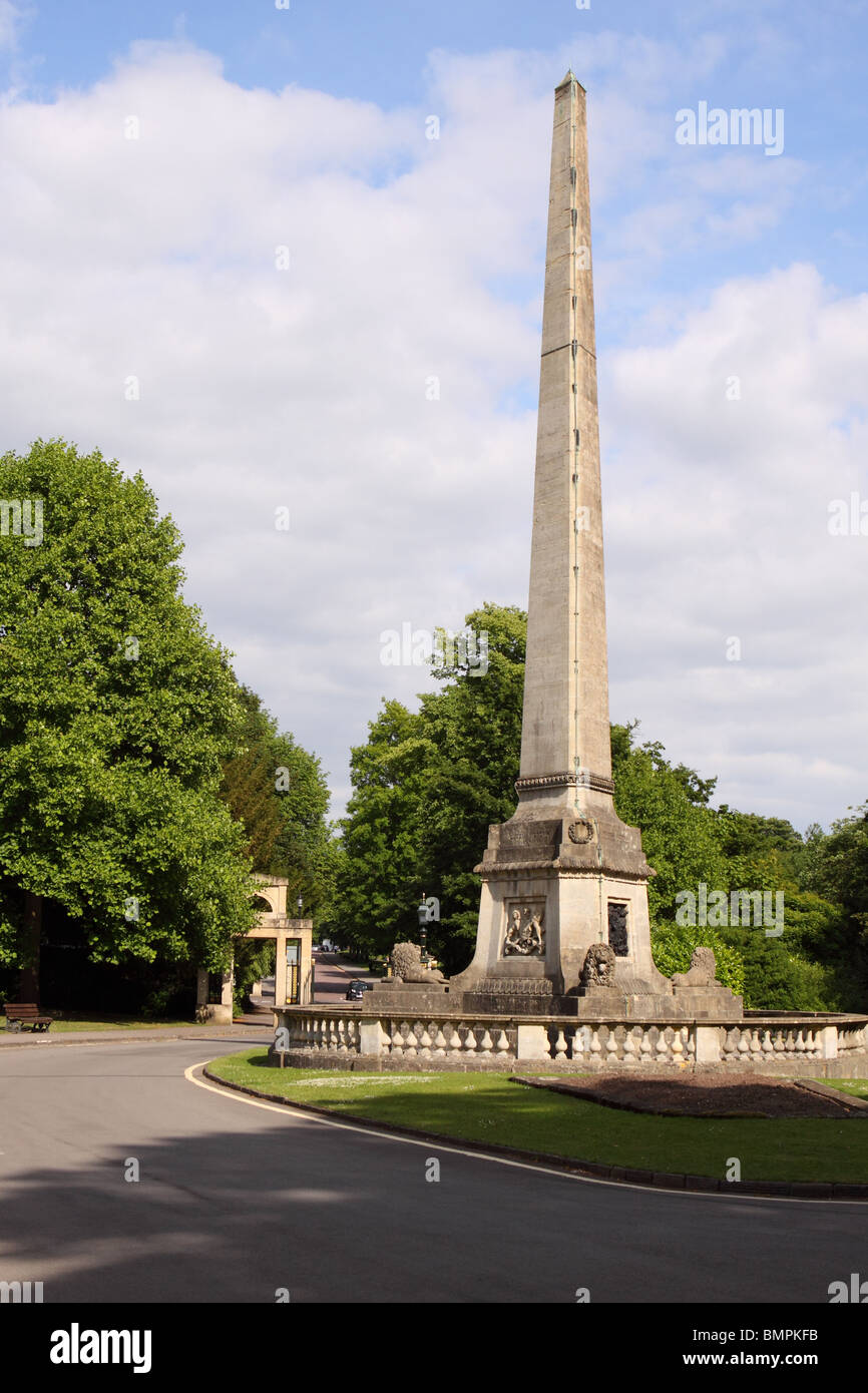 Bath Royal Victoria Park obélisque commémorant la reine Victoria, le parc a ouvert ses portes en 1830 Banque D'Images