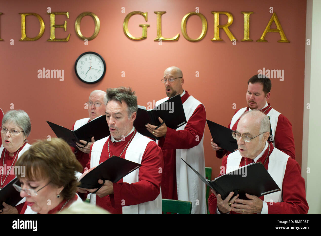 La chorale adultes de l'Église luthérienne, l'Église évangélique luthérienne d'Amérique (ELCA) congrégation à Austin Banque D'Images