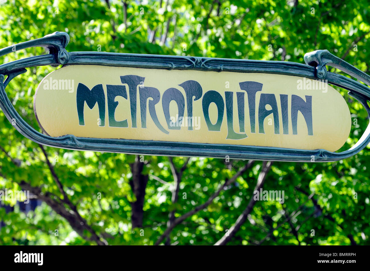 Canada, Montréal, région métropolitaine à signer au Victoria Park Station de métro de Montréal une , une reproduction de la Paris Metro Sign Banque D'Images