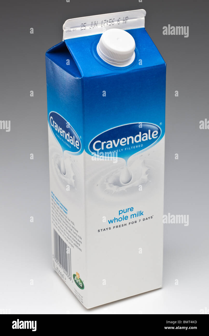 1 litre carton de Cravendale lait entier pure filtrée finement Banque D'Images