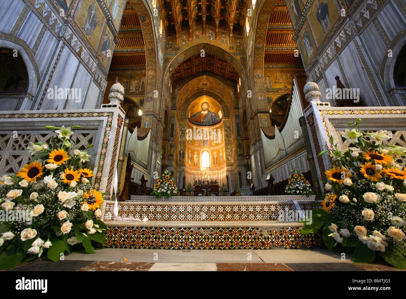 Intérieur de l'abbaye de Monreale, Palerme, Italie Banque D'Images