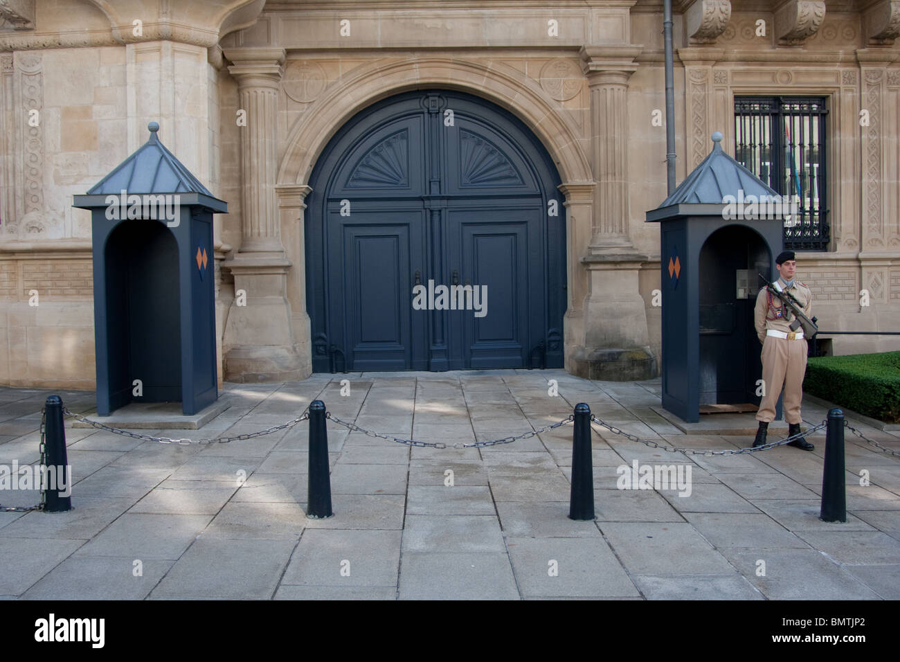 Palais ducal guérite entrée postes de garde armé Banque D'Images