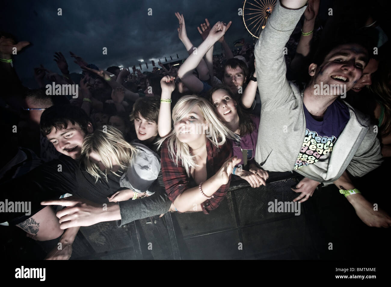 Festivaliers au Rockness Festival de musique. Banque D'Images