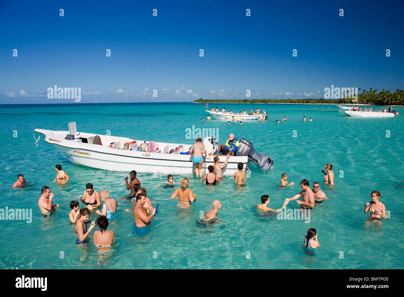 République dominicaine, La Altagracia Province, le Parc national del Este, La Côte de Bayahibe, banc de Banque D'Images