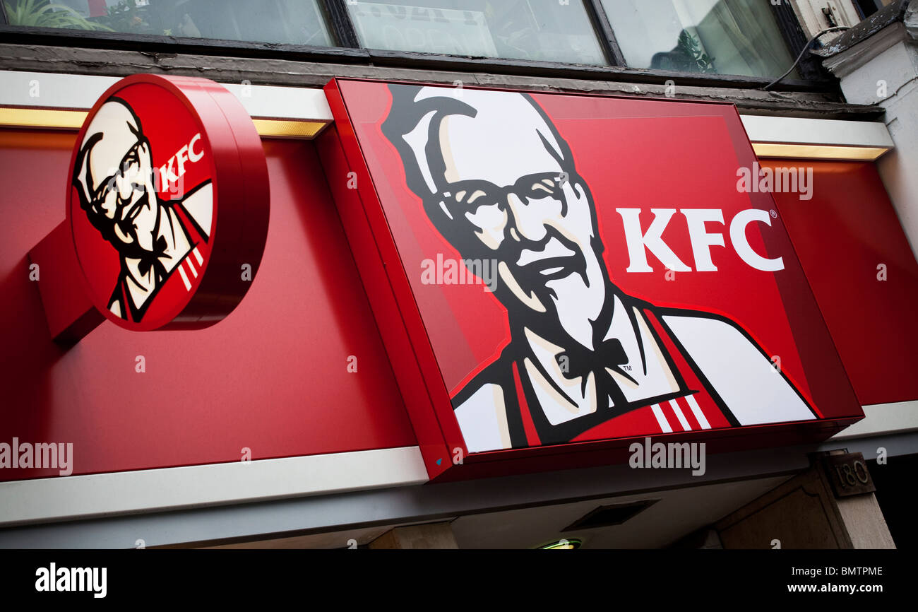 KFC, Kentucky Fried Chicken, restauration rapide restaurant, London, UK Banque D'Images