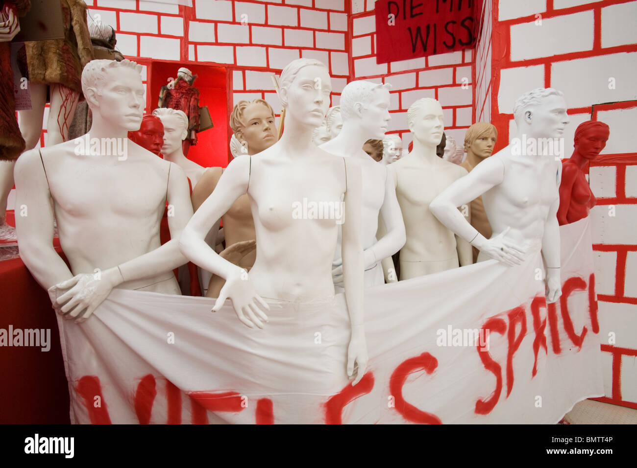 Thomas Hirschhorn 'Das Auge' Sécession Vienne, Autriche Banque D'Images