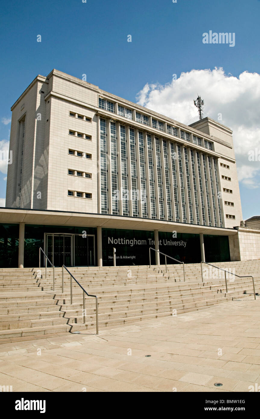 L'université de Nottingham Trent newton Arkwright, dans le centre de la ville, c'est nouvellement régénéré Banque D'Images