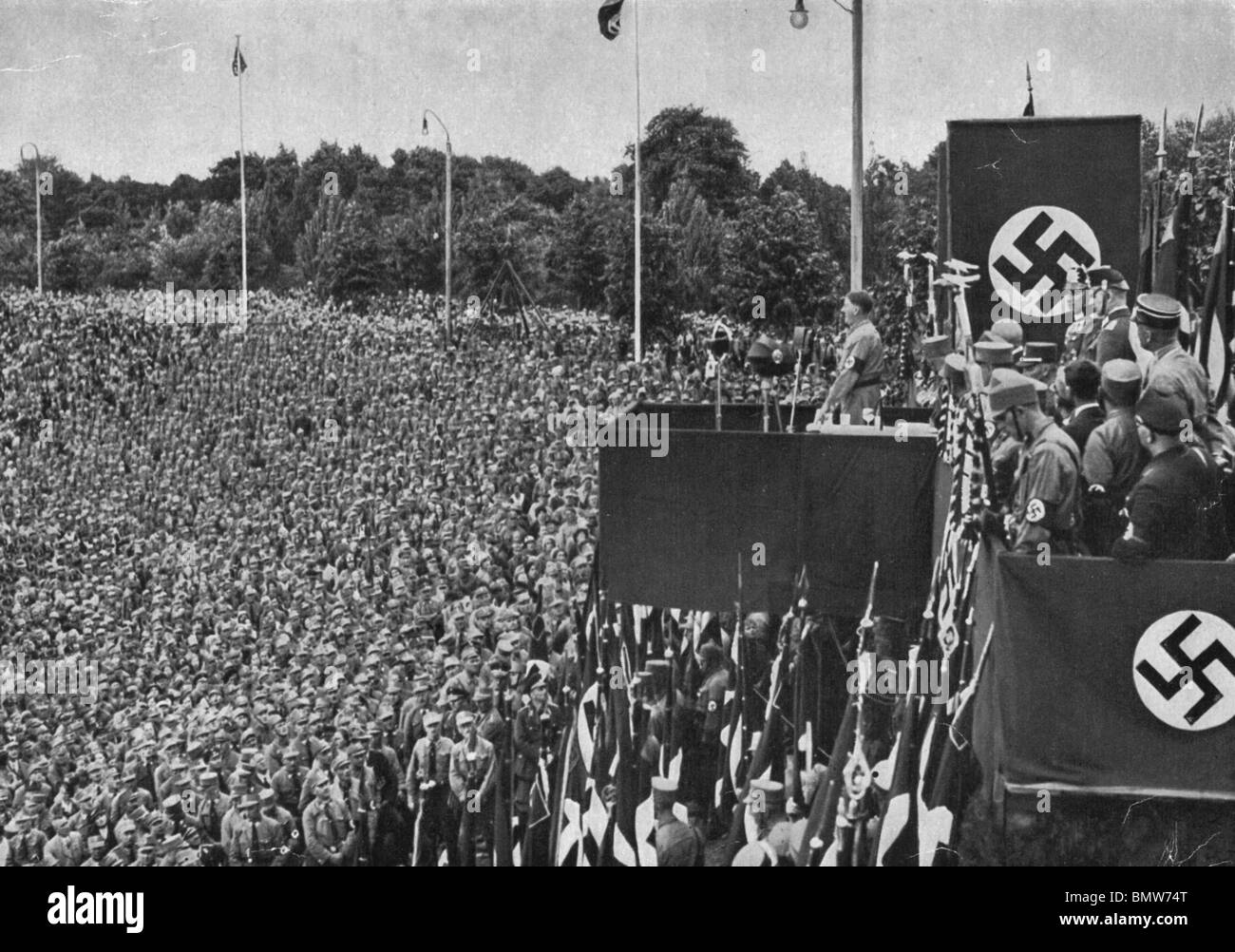 ADOLF HITLER fait un discours à Dortmund en 1933 Banque D'Images
