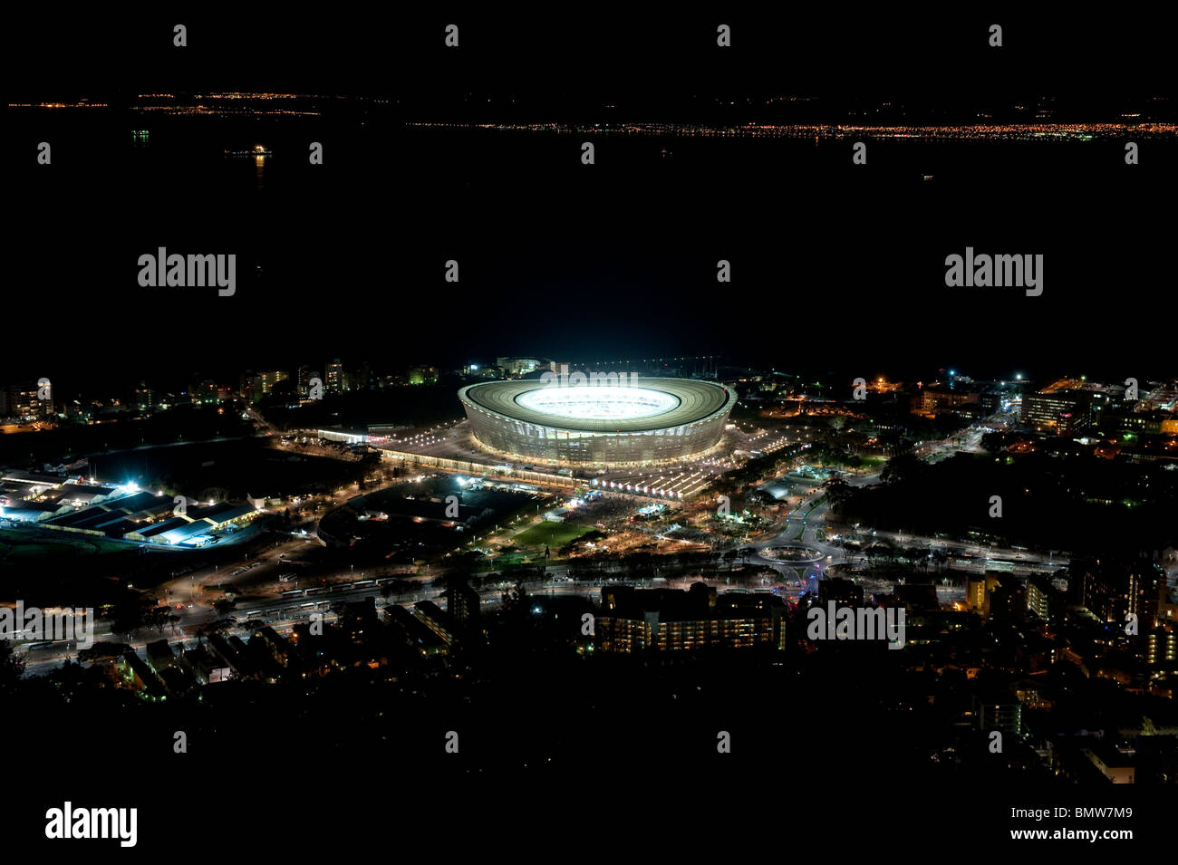 Green Point Stadium at night pendant la Coupe du Monde FIFA 2010 Cape Town Afrique du Sud Banque D'Images