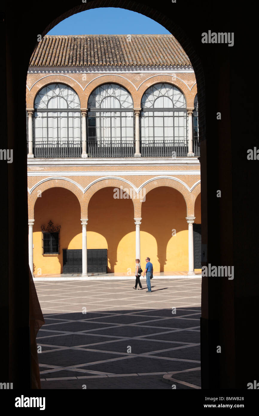 Le Patio de La Monteria dans le véritable alcazares ou Palais Royal de Séville en Andalousie Espagne Europe Banque D'Images