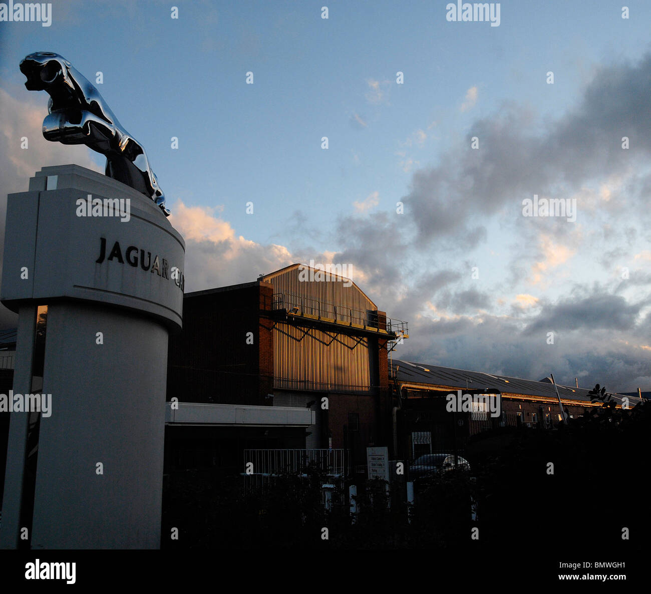 Coucher de soleil sur l'usine Jaguar de Castle Bromwich, à Birmingham, 22-09-2009. Banque D'Images