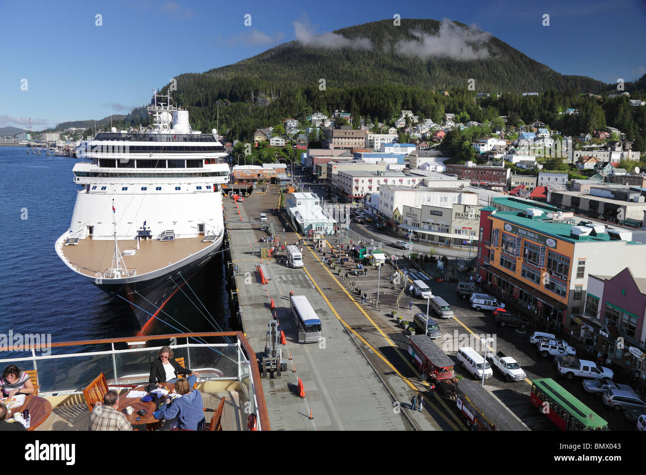 Les bateaux de croisière amarrés à Ketchikan, Alaska 2 Banque D'Images