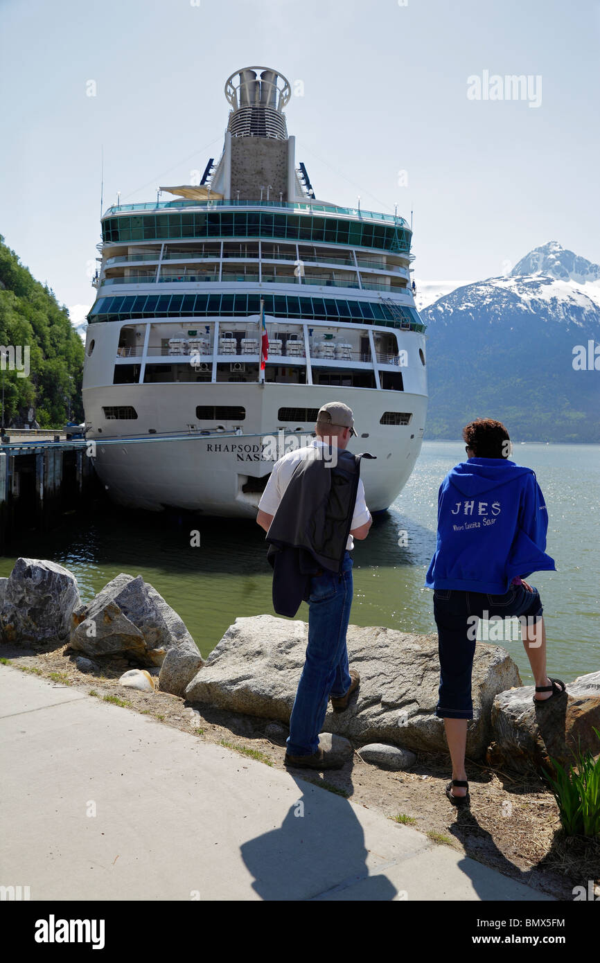 Un paquebot de croisière amarré à Skagway, Alaska Banque D'Images