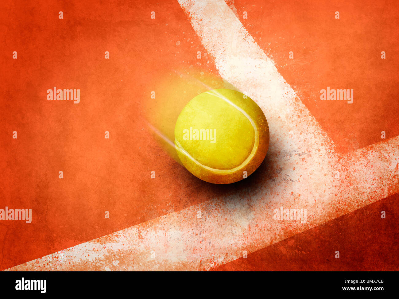 Balle de tennis à l'angle de la ligne de champ au sol rouge Banque D'Images