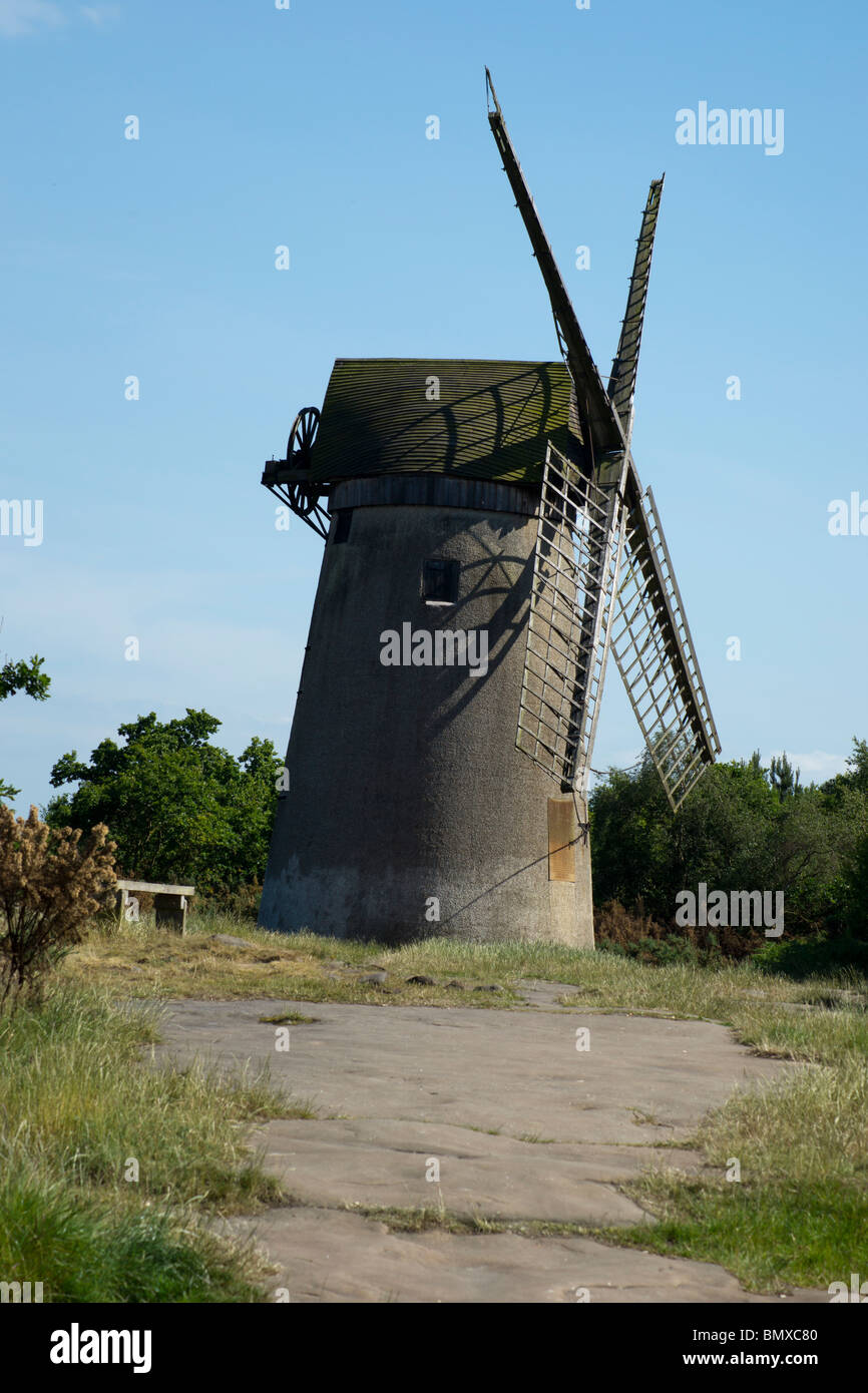 Bidston Windmill Hill Banque D'Images