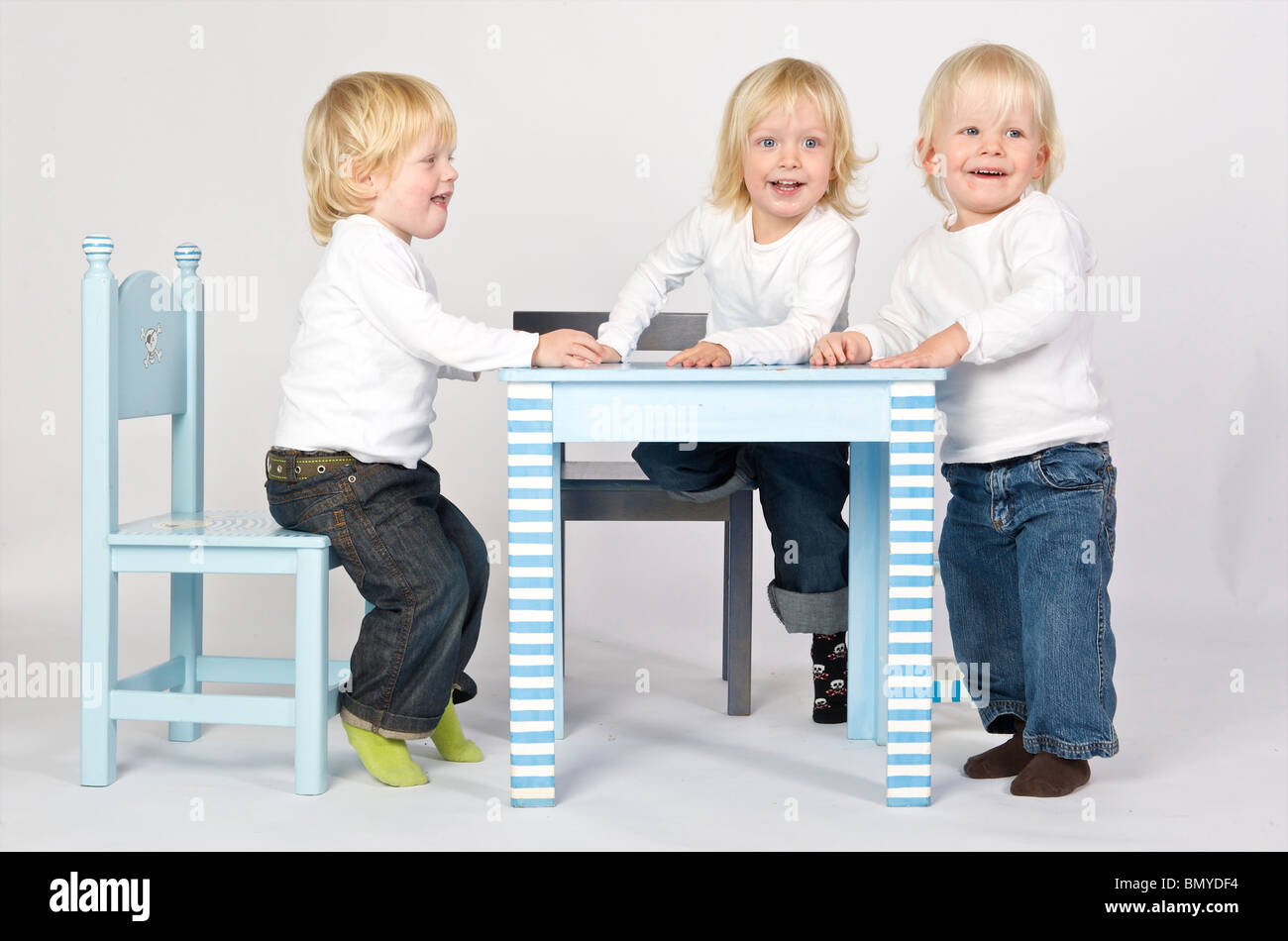 2-3 ans 3-4 ans bleu garçon blond caucasien enfant enfants émotion néerlandais ethnicité ethniques europa europe european eye feelin Banque D'Images