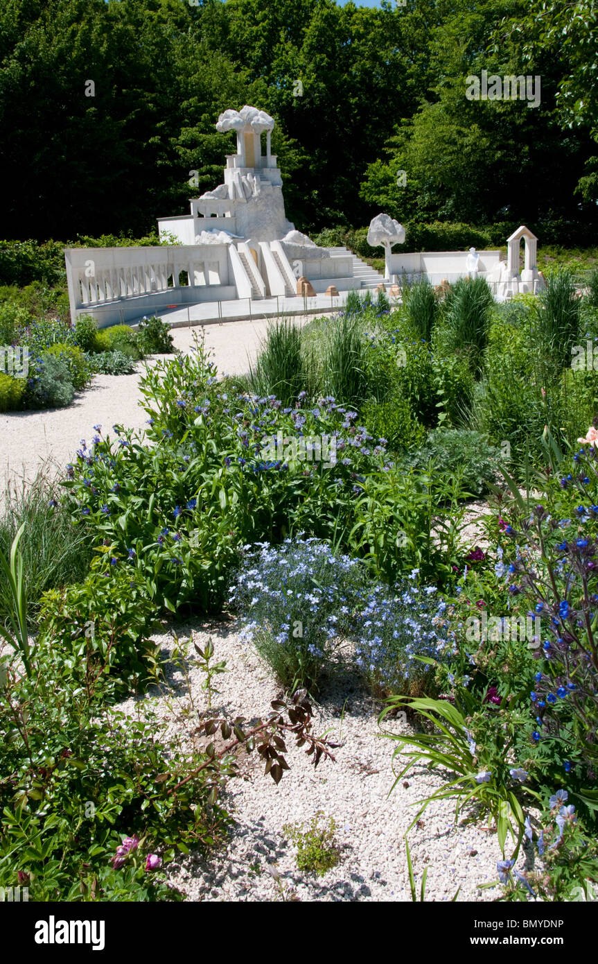 Monument aux victimes de la route française - voir la description pour plus de détails. Banque D'Images