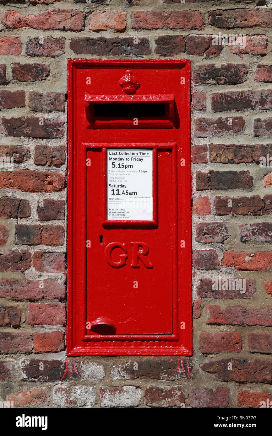 George V wall post box, Beverley, East Riding of Yorkshire, Angleterre, Royaume-Uni. Banque D'Images