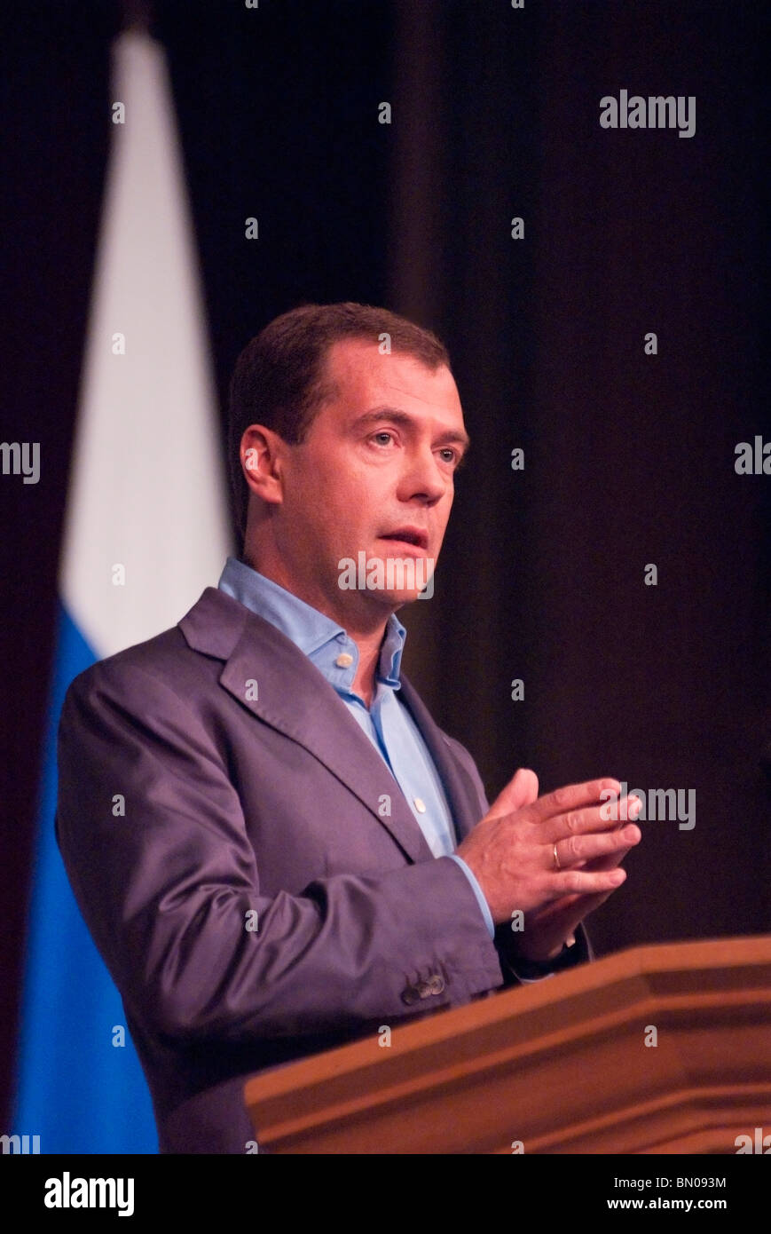 Le président russe Dmitri Medvedev s'adressant à 400 professeurs et invités à l'Université de Stanford dans la Silicon Valley, CA Banque D'Images