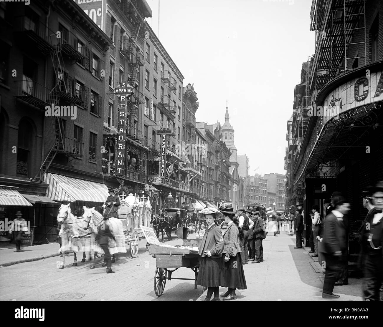 Mott Street, New York City, vers 1910 Banque D'Images