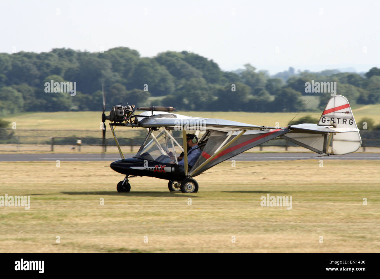 Homme décolle dans un ULM Banque D'Images