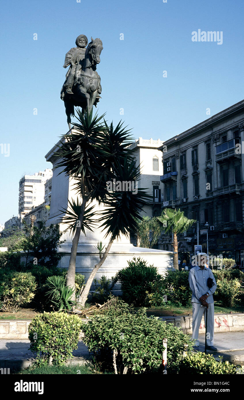 Muhammed Ali Pasha monument sur Midan Tahrir dans la ville égyptienne d'Alexandrie. Banque D'Images