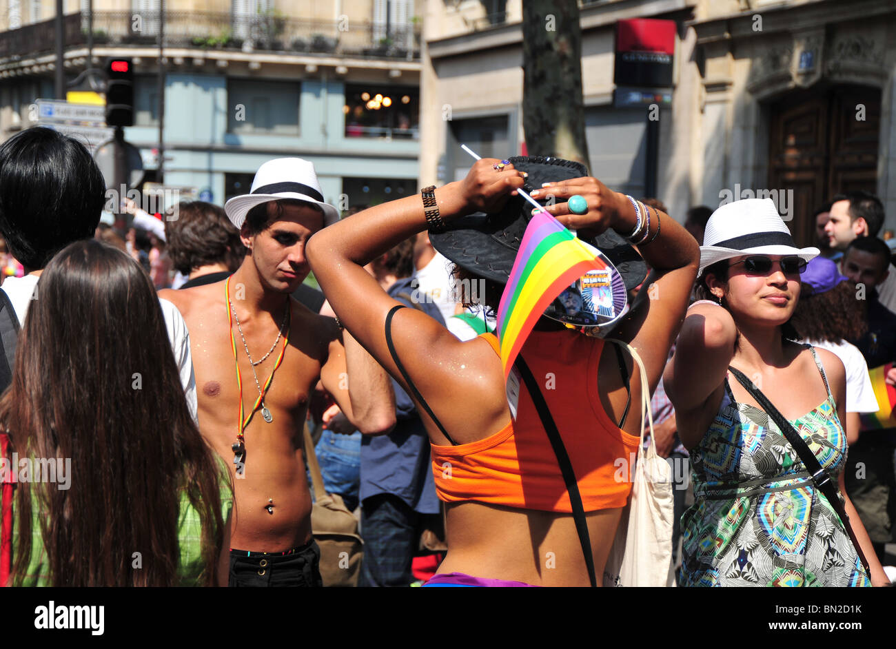 Gay Pride Parade à travers Paris, France Banque D'Images