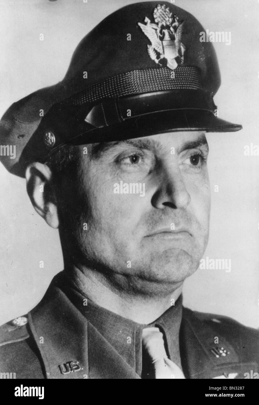 IRA EAKER (1896-1987) Général de la USAAF qui a développé l'offensive de bombardement stratégique américaine contre l'Allemagne à WW2 Banque D'Images