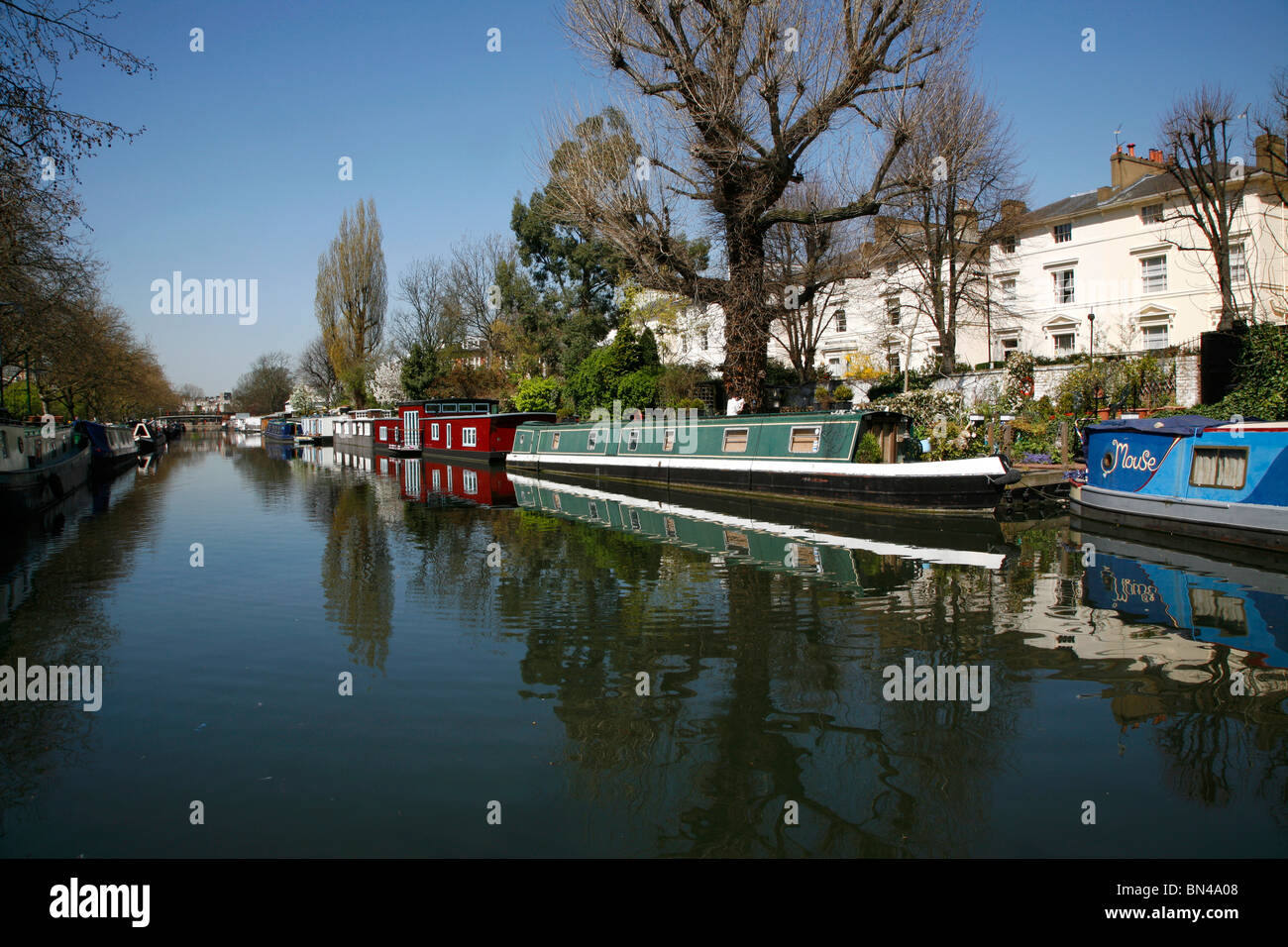 Grand Union Canal à Little Venice, Maida Vale, London, UK Banque D'Images