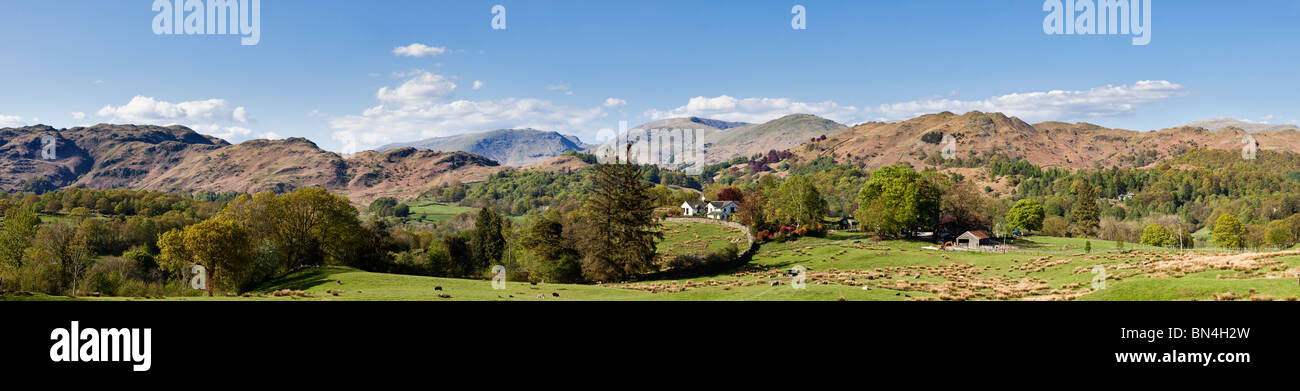 Lake District, Cumbria, England UK - Regard sur l'Coniston et Furness Fells, UK - panorama Banque D'Images