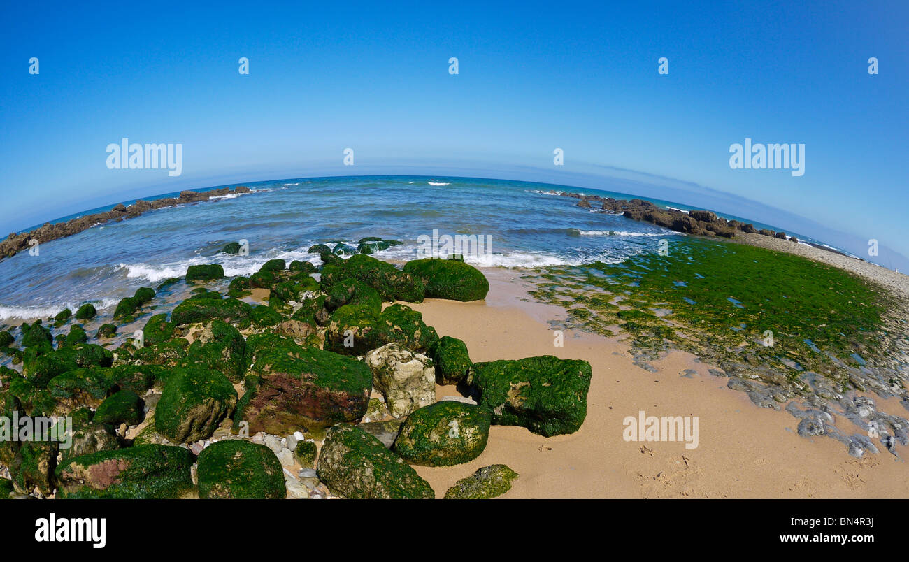 Plage de l'Atlantique la solitude tranquille, pacifique portugal mer solitaires Torres Vedras, Banque D'Images