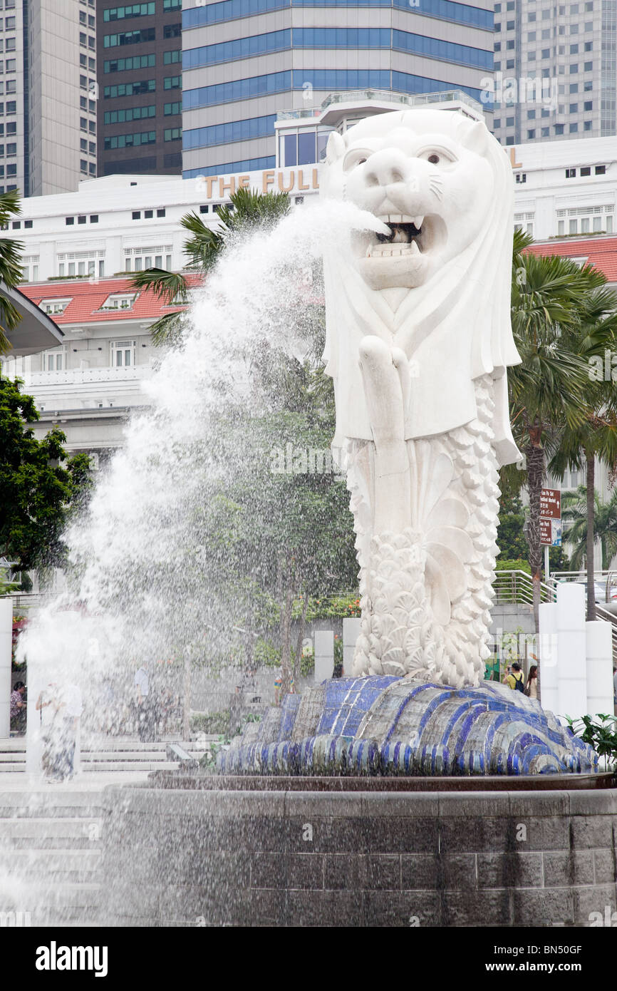 La fontaine du Merlion Singapour Banque D'Images