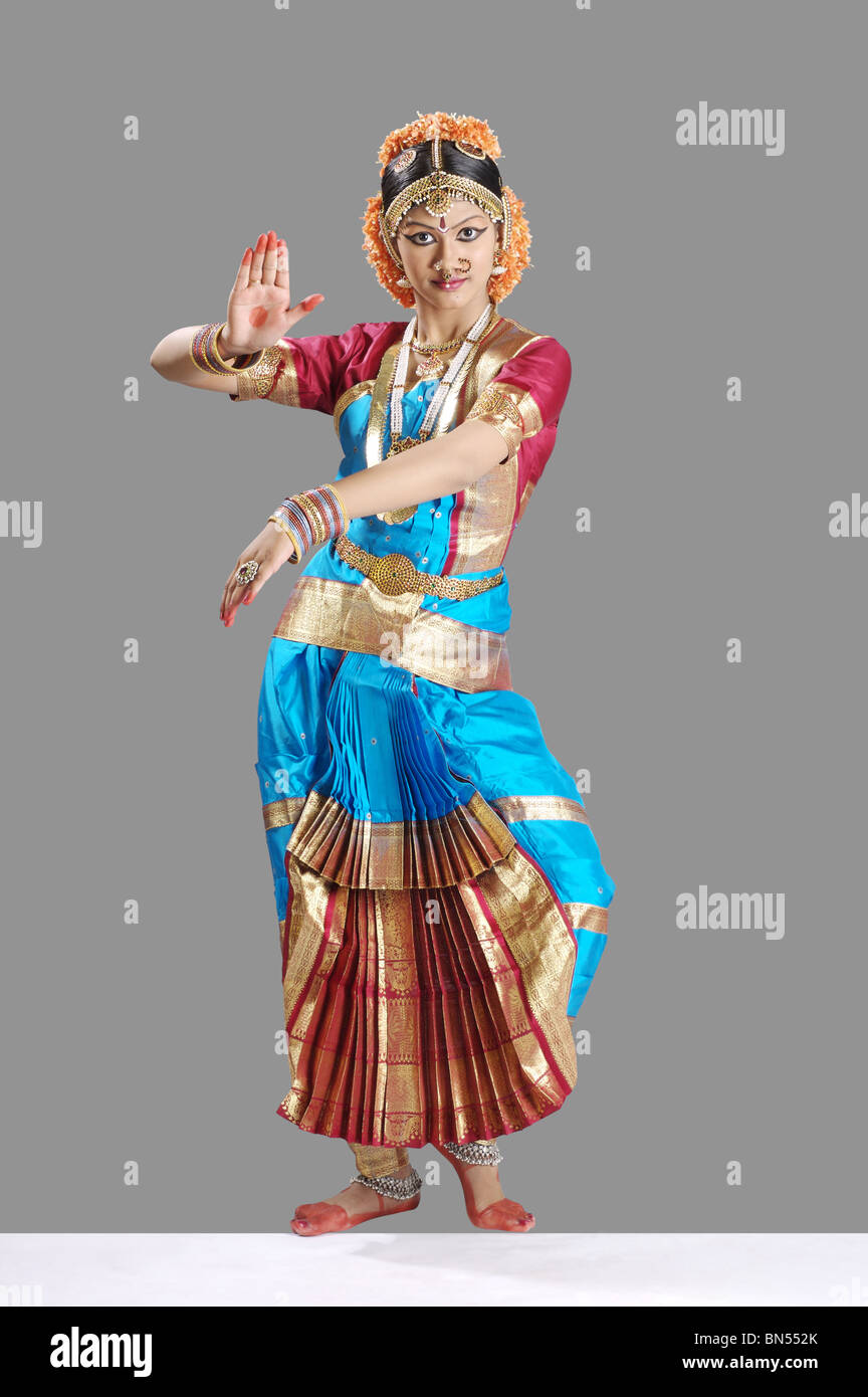 Shankar hasta un posture dans Bharat Natyam Banque D'Images