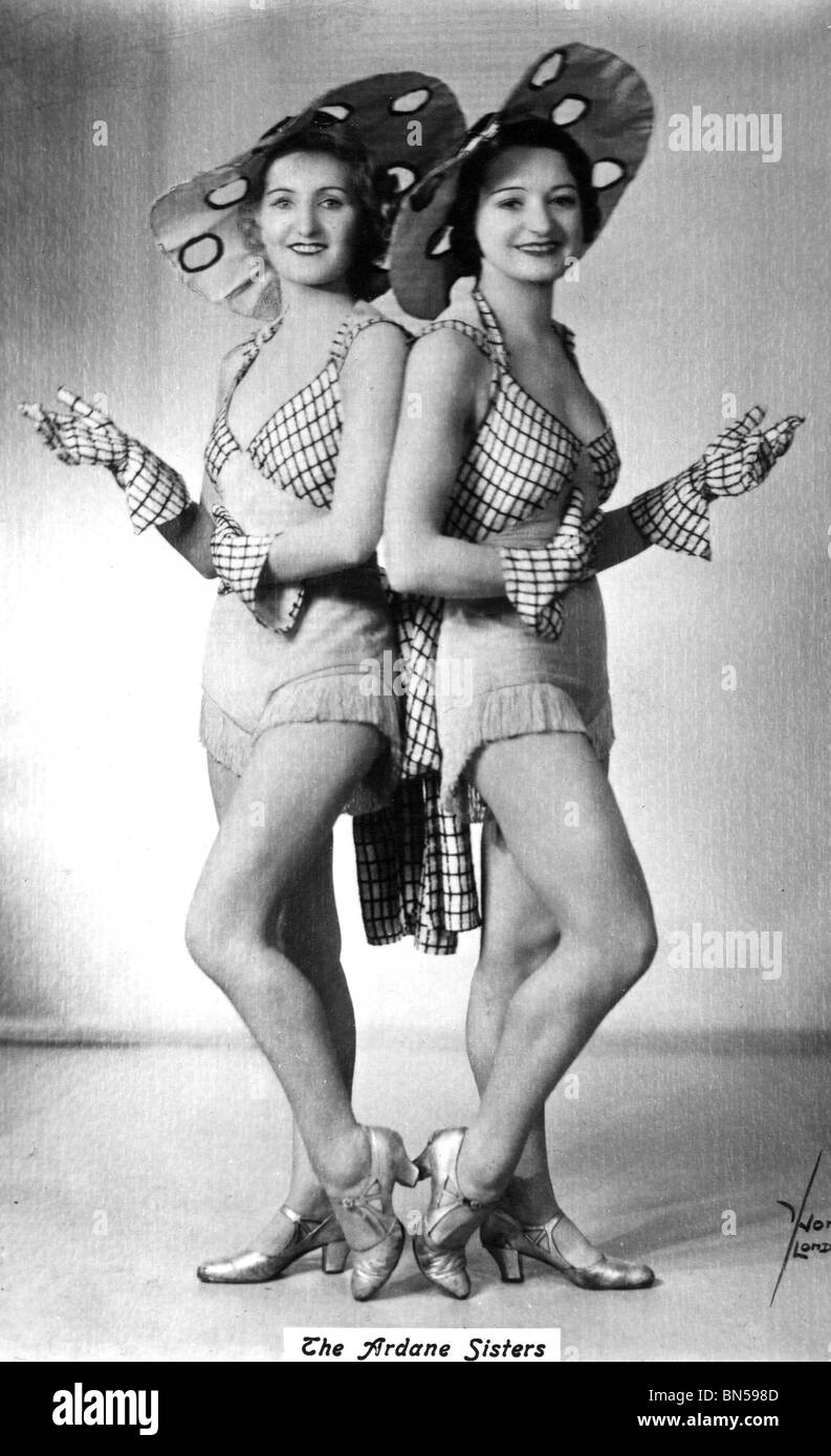 ARDANE SOEURS - UK duo musique et danse vers 1938 Banque D'Images