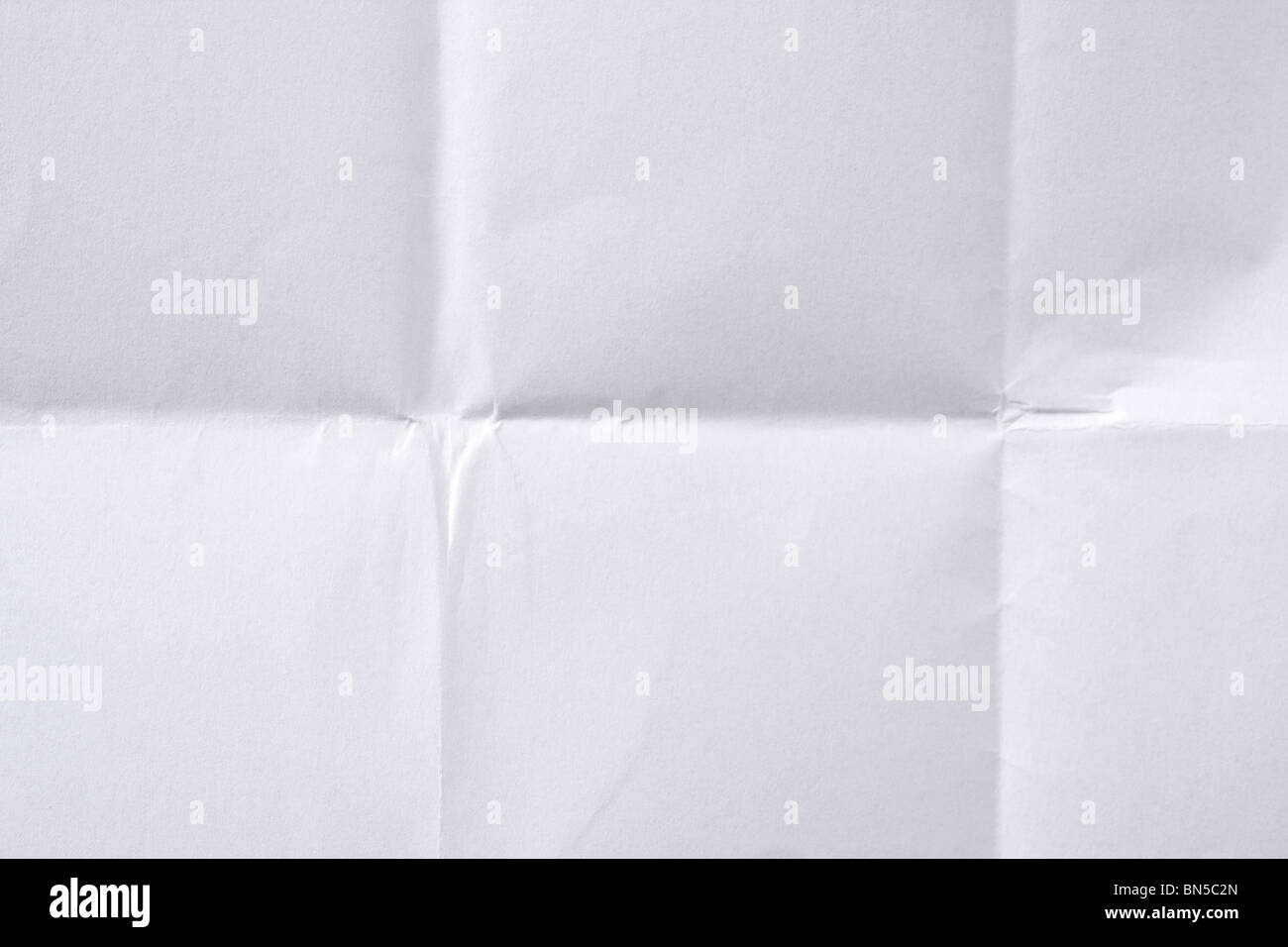 Plié et froissé du papier blanc Banque D'Images