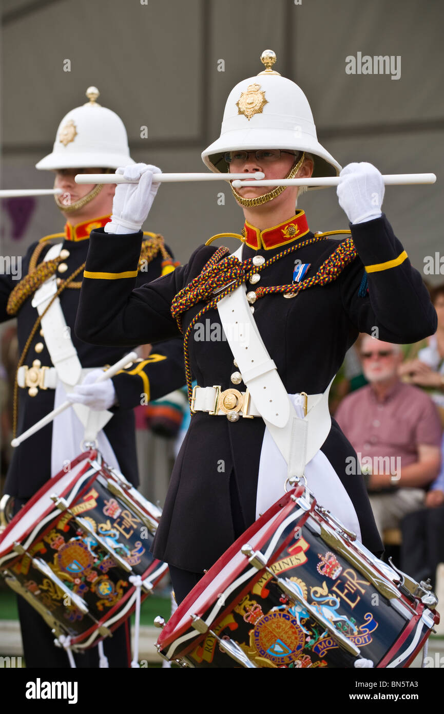 Royal Marines Corps de tambours de la CCT à Lympstone Hay Festival 2010 Hay-on-Wye Powys Pays de Galles UK Banque D'Images