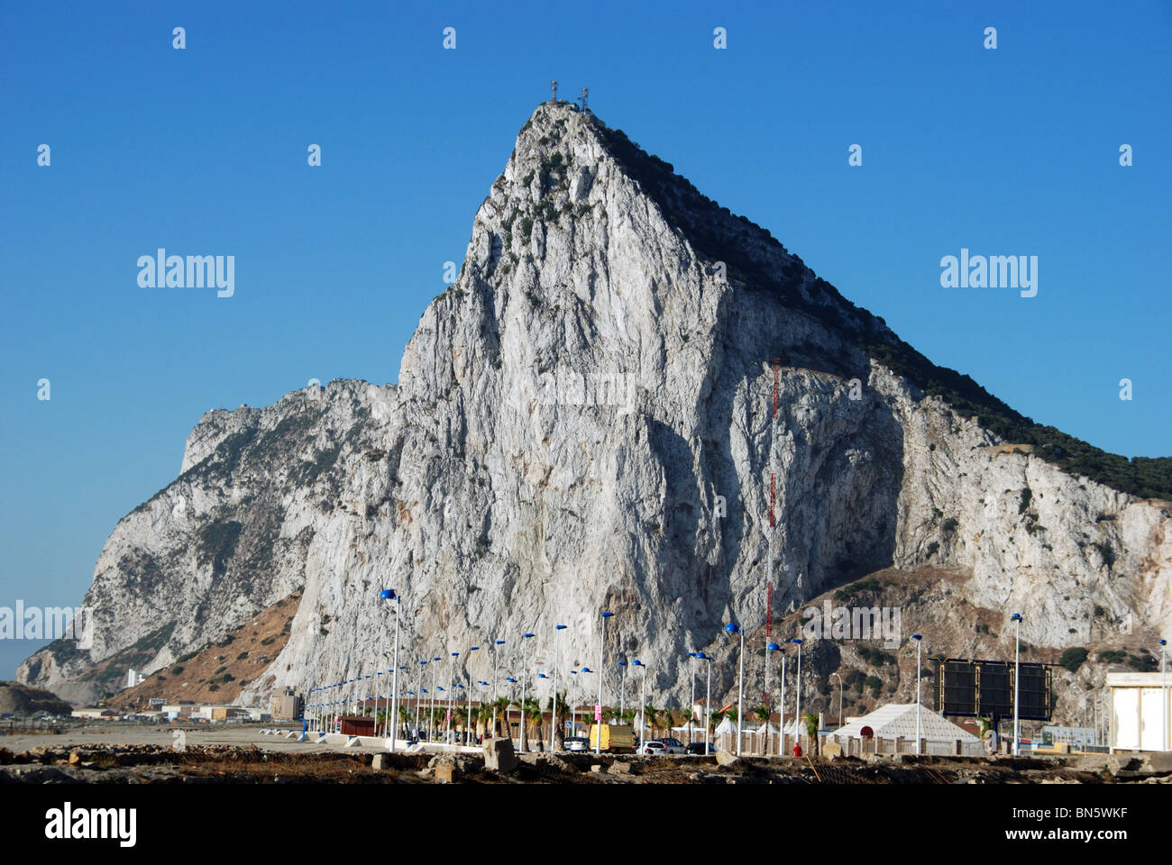 Le rocher de Gibraltar, la Linea de la Concepcion, Costa del Sol, la Province de Cádiz, Andalousie, Espagne, Europe de l'Ouest. Banque D'Images